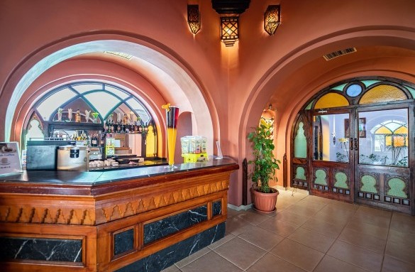 Arabella-hotel-el-khan-bar-2
