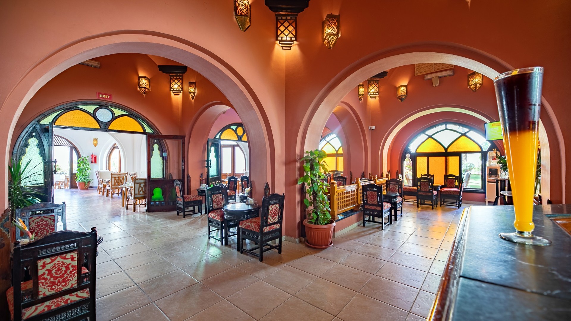 Arabella-hotel-el-khan-bar-3