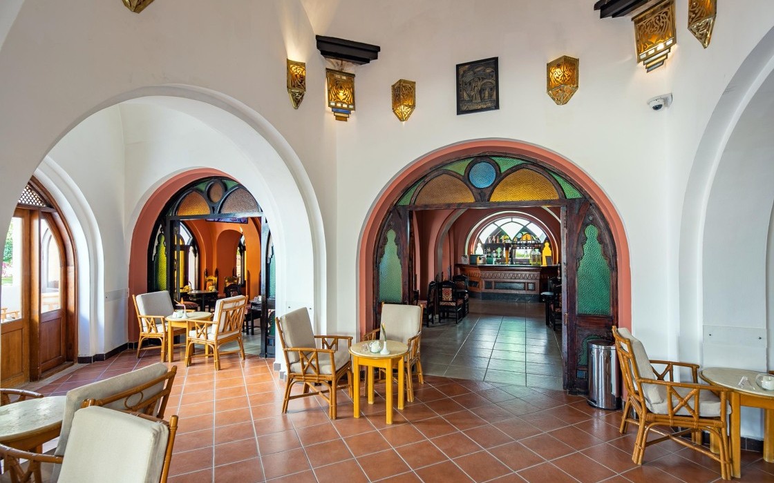 Arabella-hotel-el-khan-bar-9
