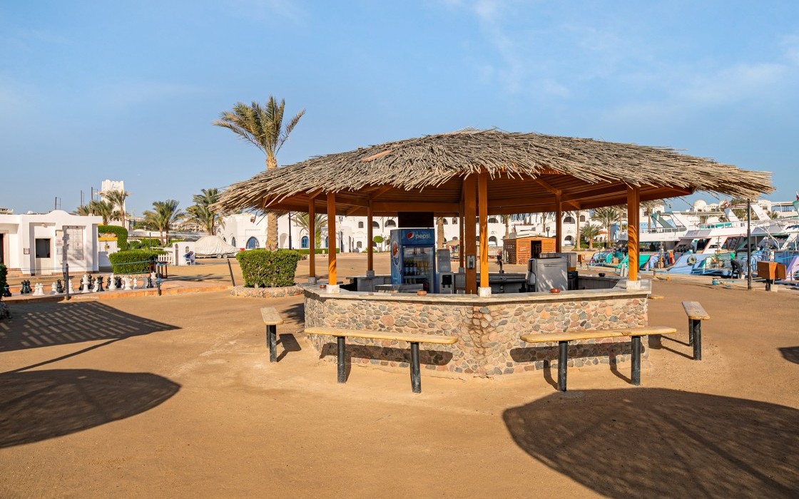 Arabella-hotel-reefbar-2