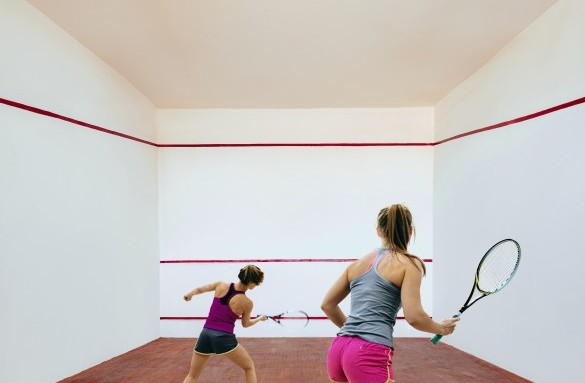 arabella-hotel-squash-court-1