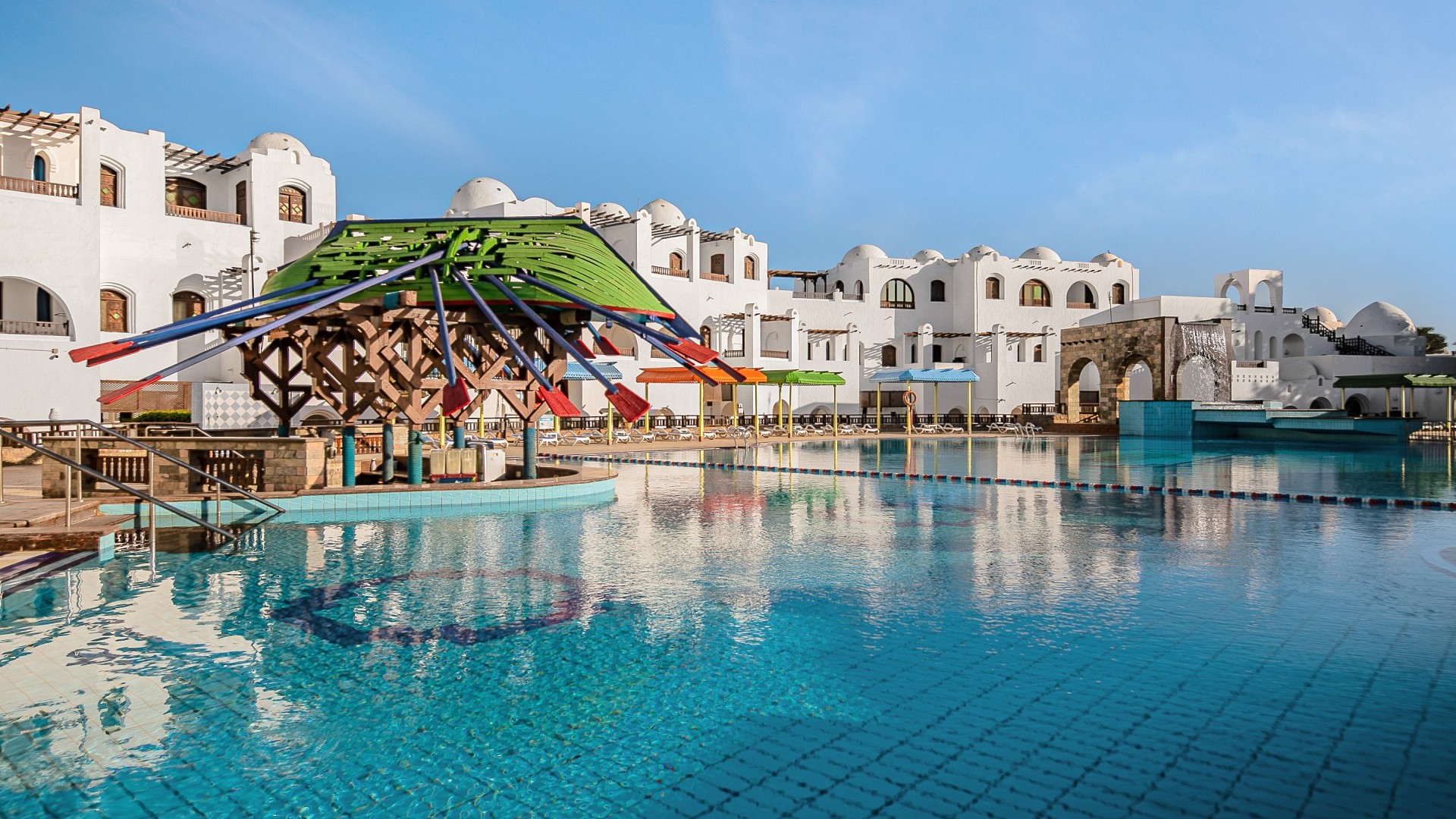 arabella-hotel-swimming-pool-5