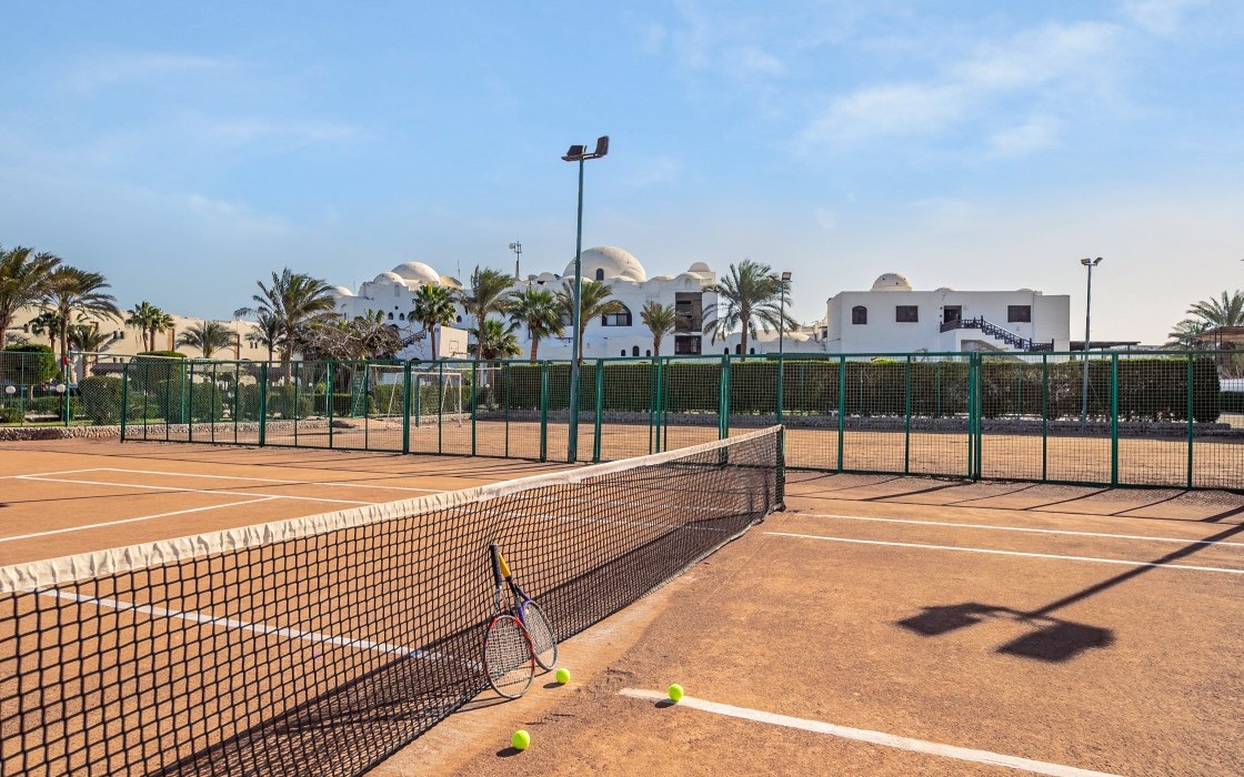 arabella-hotel-tennis-courts-2