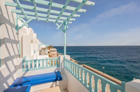 Arabella-hotel-sea-view-balcony-4