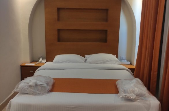 Arabella-hotel-suite-bedroom
