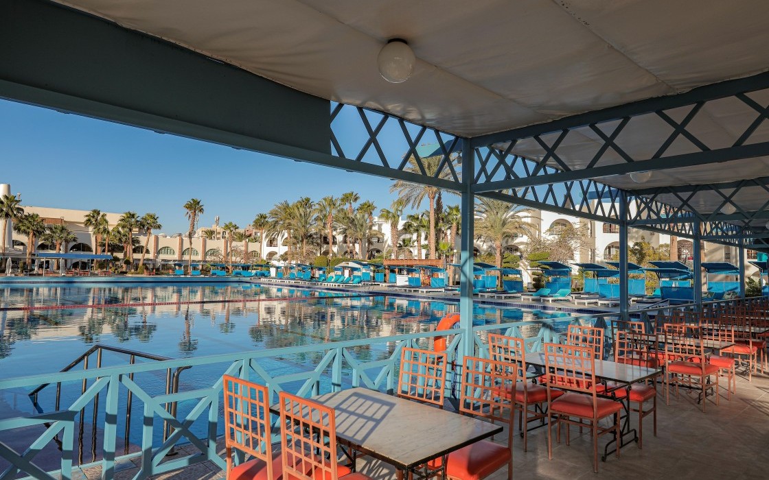 arabia-hotel-east-bar-2