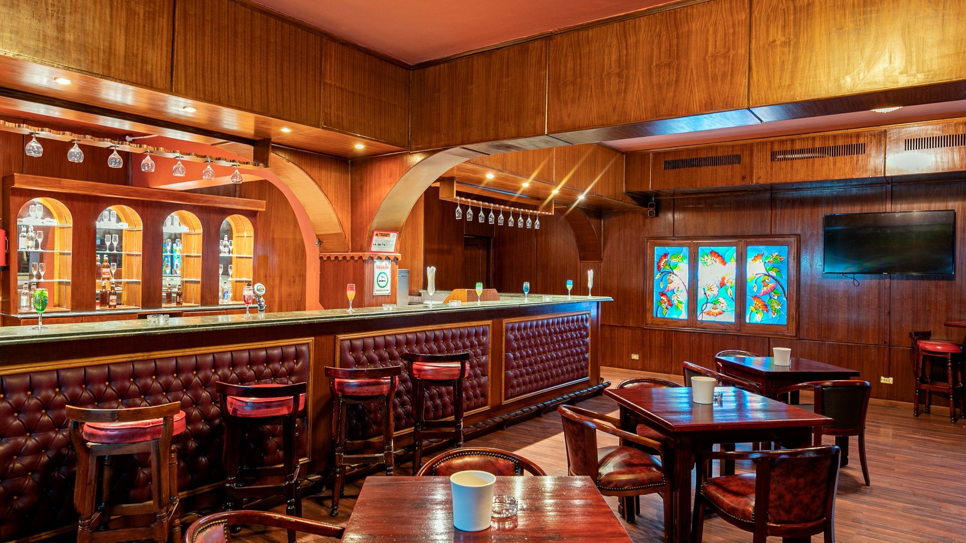 arabia-hotel-havana-sports-bar