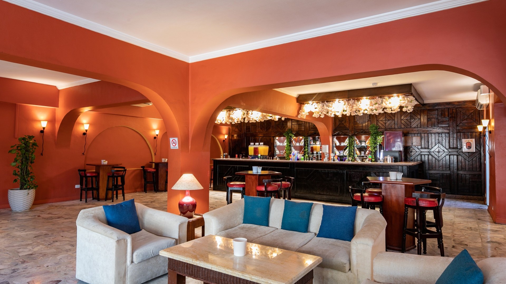 arabia-hotel-lobby-bar-2