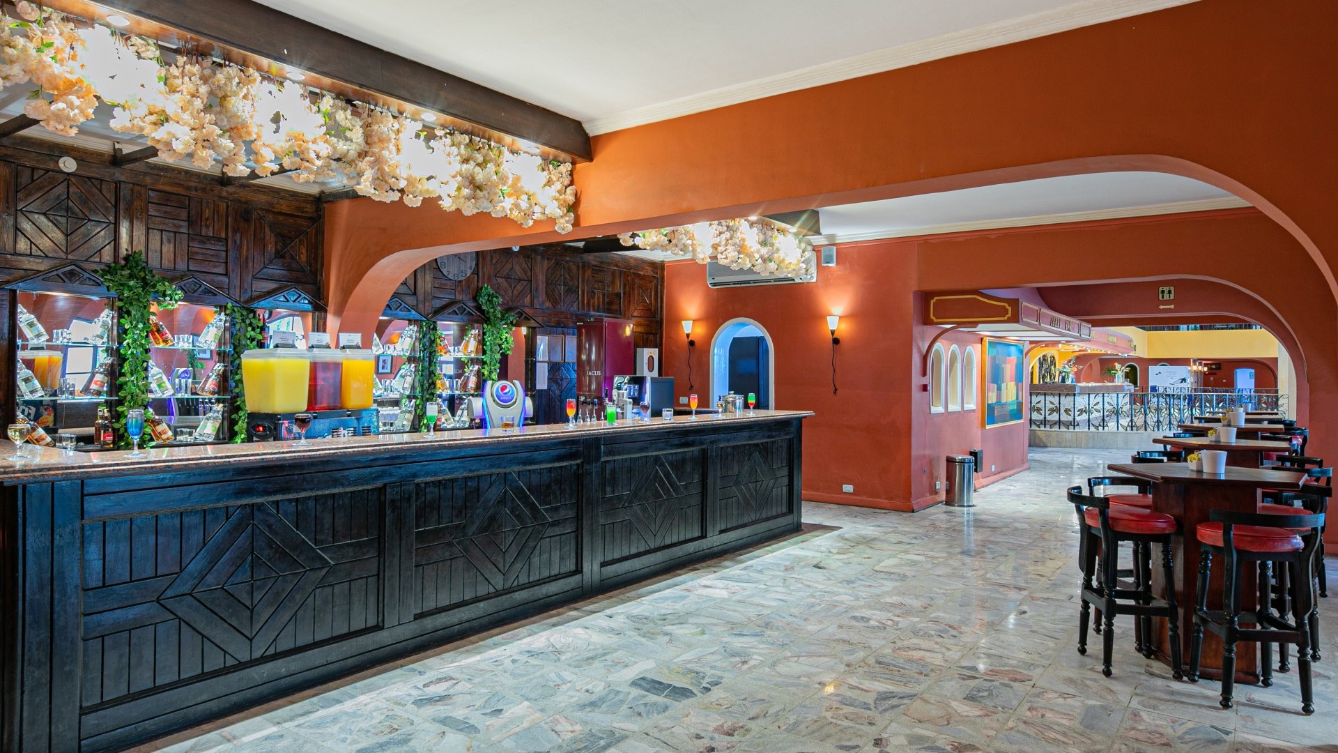 arabia-hotel-lobby-bar