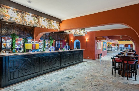 arabia-hotel-lobby-bar