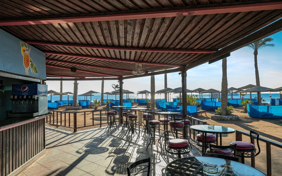 arabia-hotel-marina-bar-2