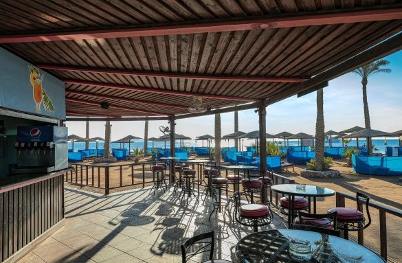 arabia-hotel-marina-bar-2