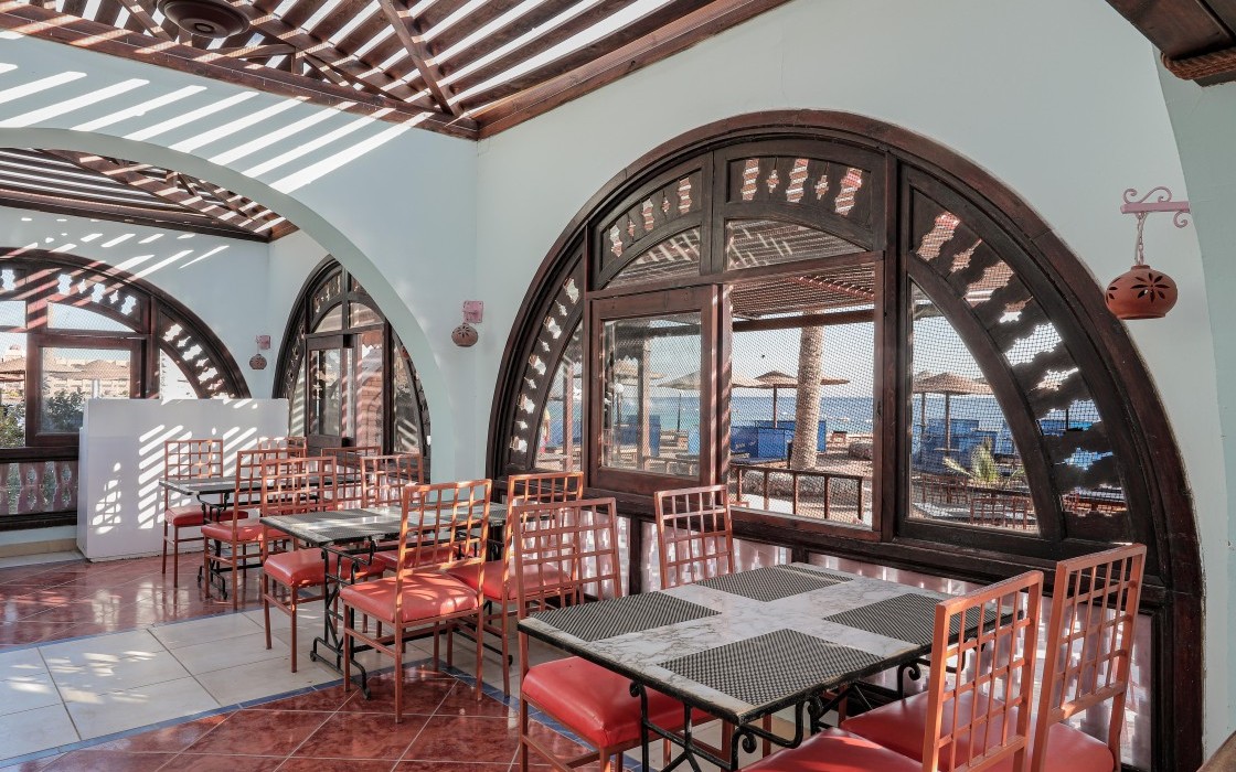 arabia-hotel-marina-restaurant-2