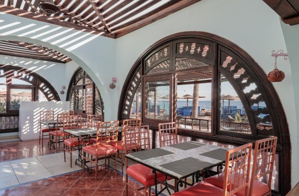 arabia-hotel-marina-restaurant-2