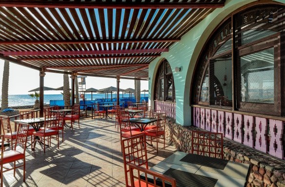arabia-hotel-marina-restaurant-terrace