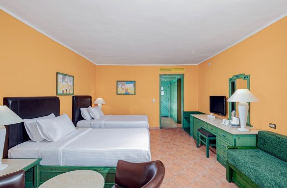 arabia-hotel-junior-suite-twinbed