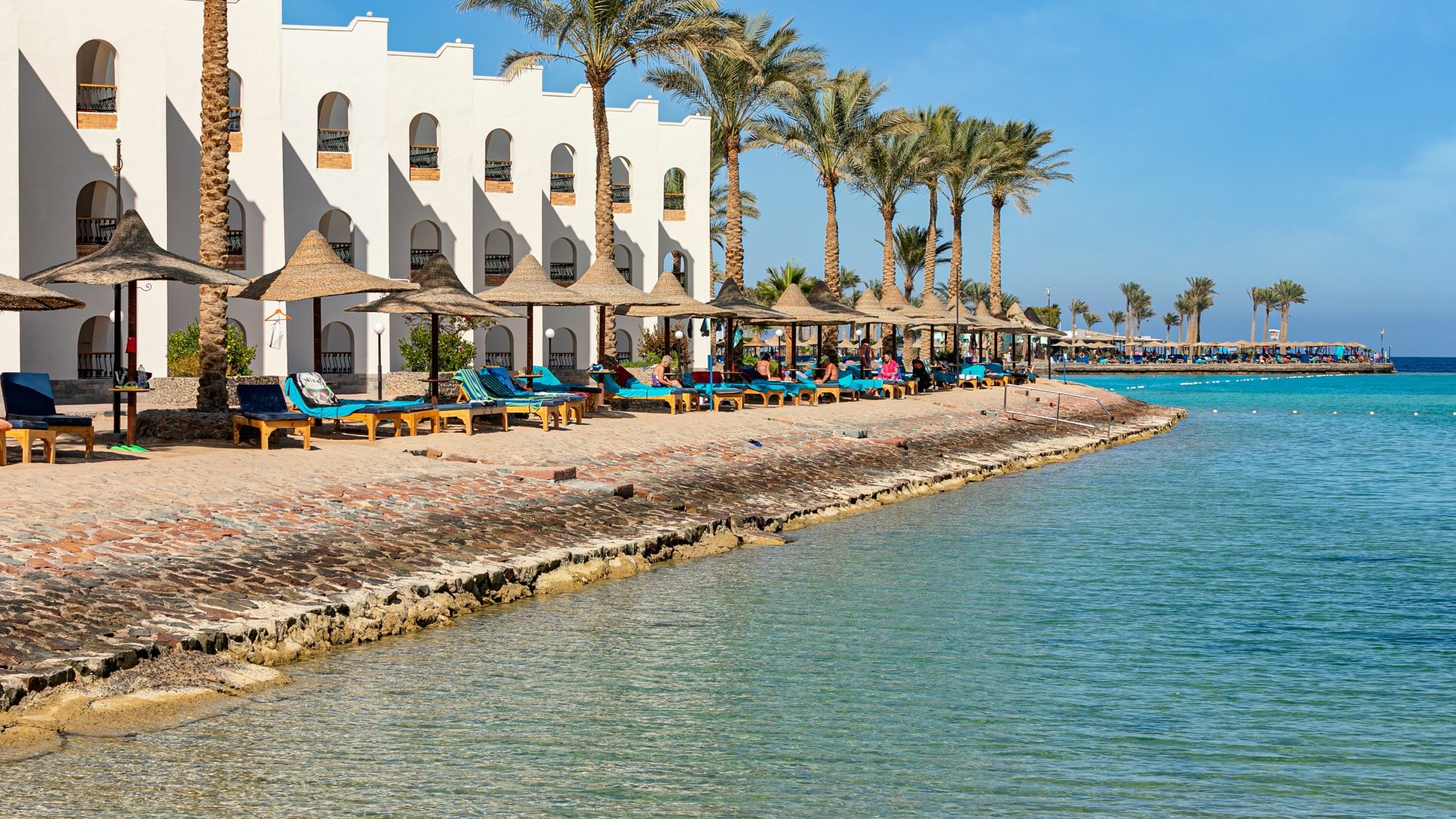 arabia-hotel-lagoon-building-2
