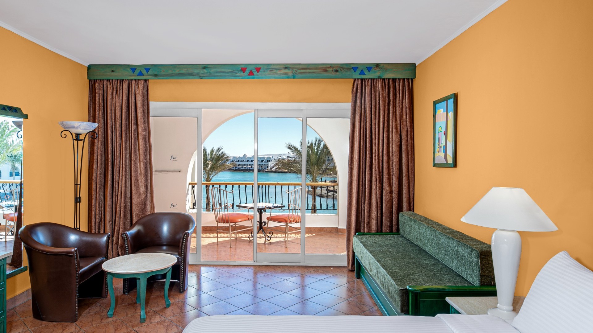 arabia-hotel-lagoon-room-kingbed-2