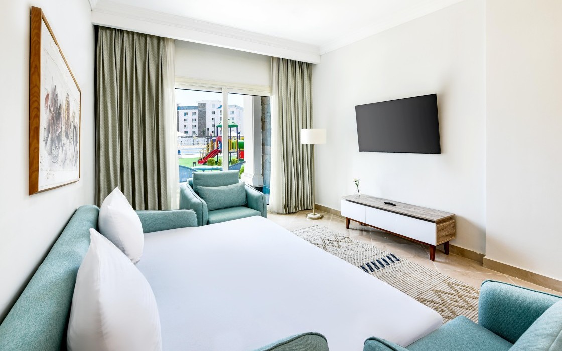 azur-hotel-family room-sofa bed