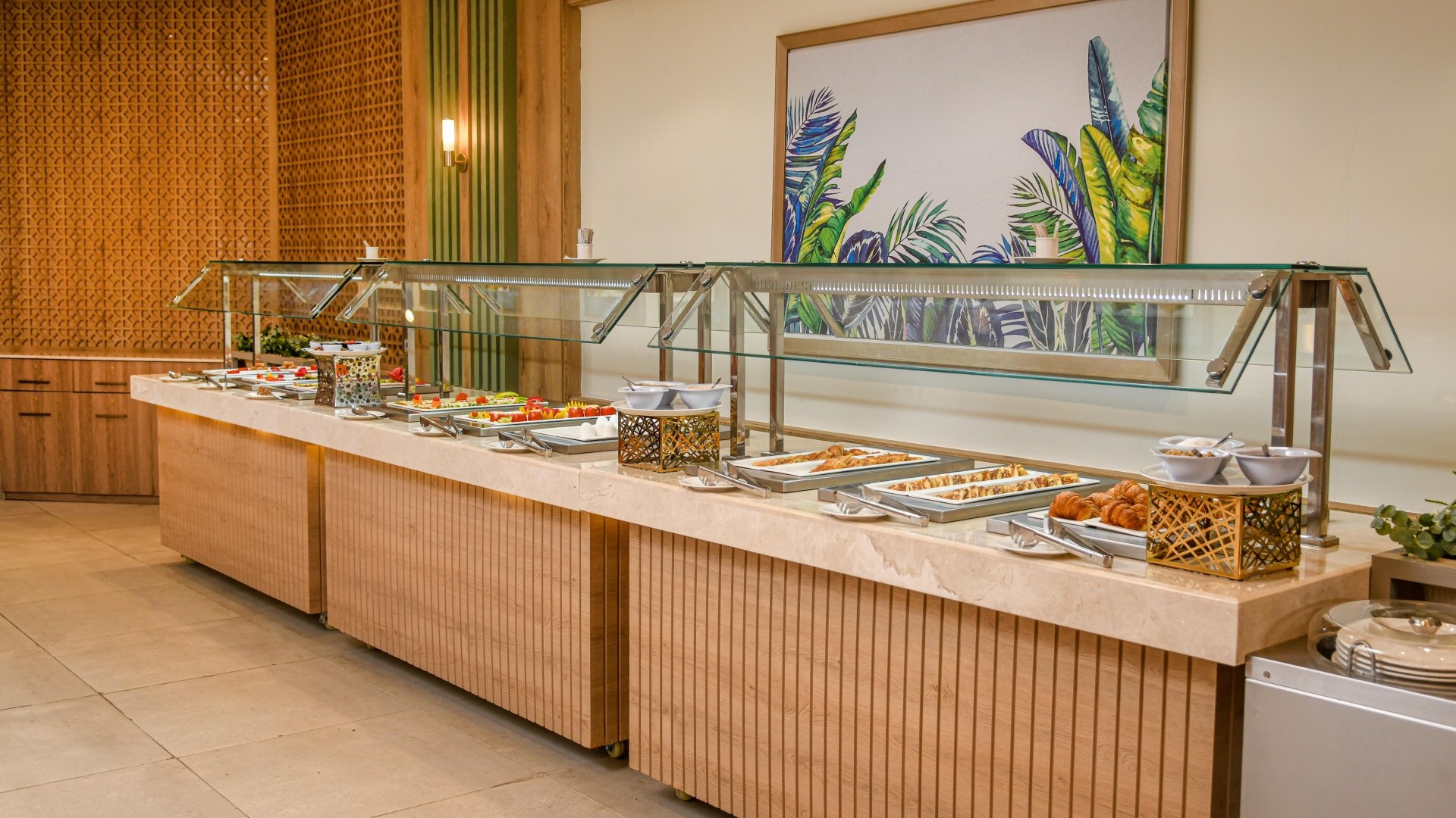 azur-hotel-view Restaurant-setup-1