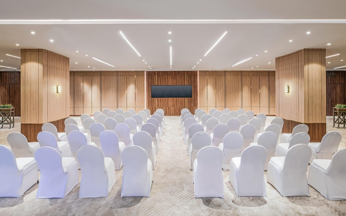 azur-hotel-meeting-room-theater