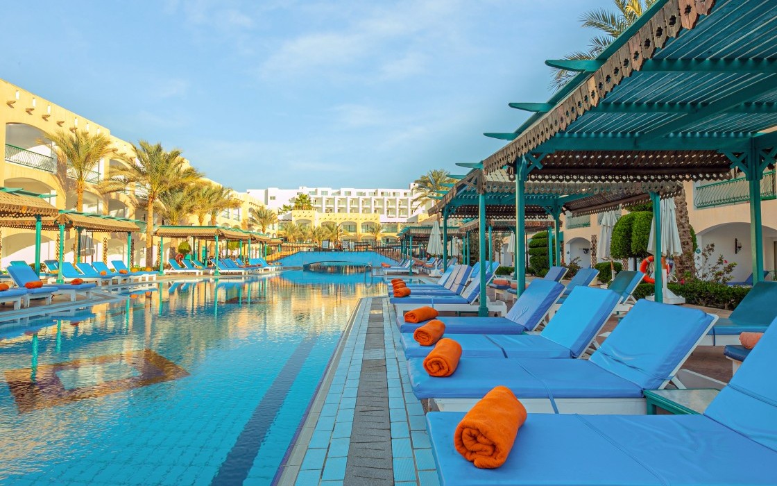 bel-air-hotel-hurghada-swimming-pool-4