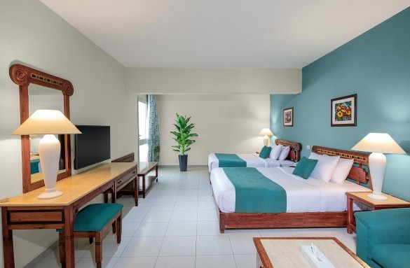 bel-air-hotel-junior-suite-bedroom-3