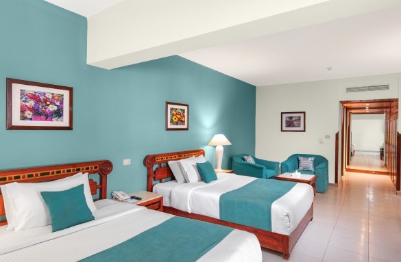 bel-air-hotel-junior-suite-bedroom