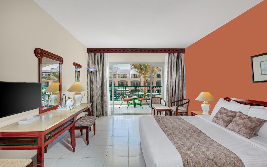 bel-air-hotel-standard-room-kingbed-3