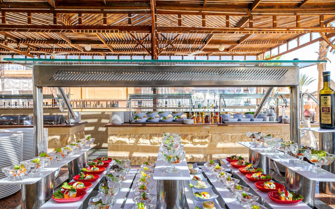 giftun-hotel-beach-restaurant-buffet