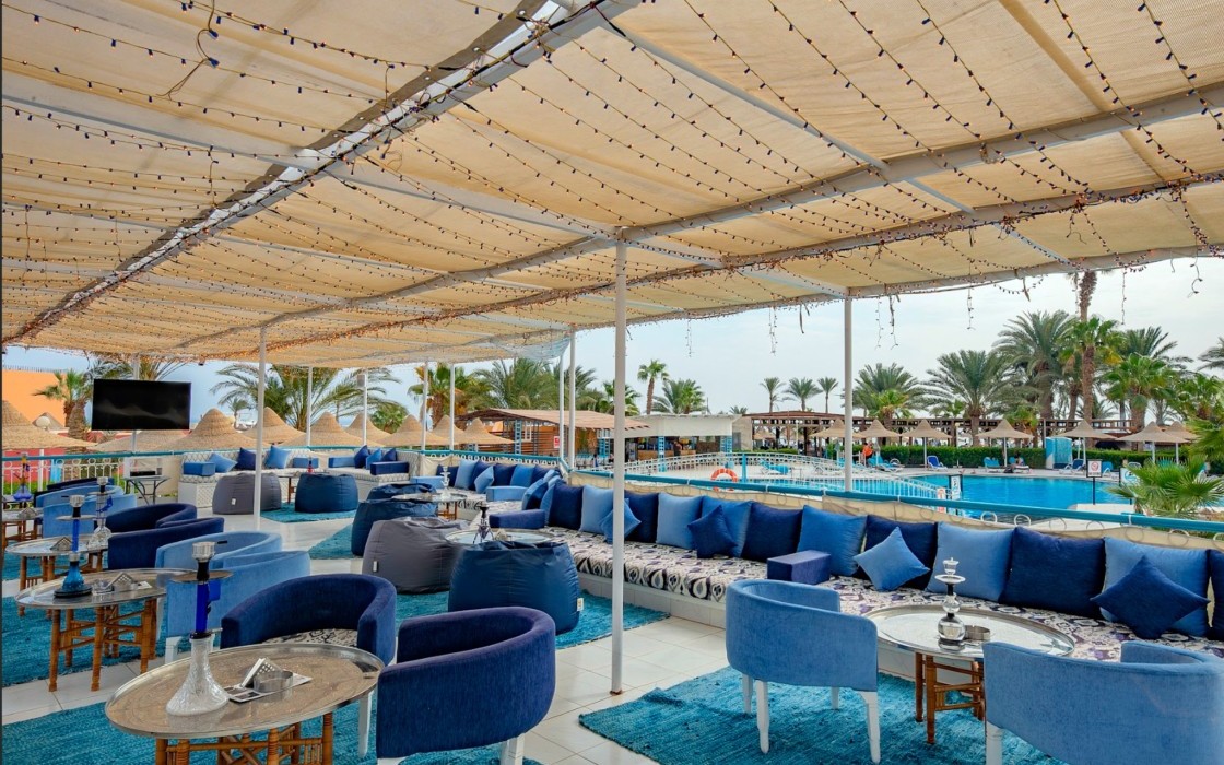 giftun-hotel-cloudes-cafe