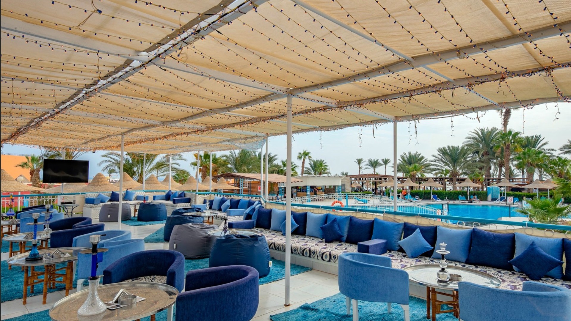 giftun-hotel-cloudes-cafe