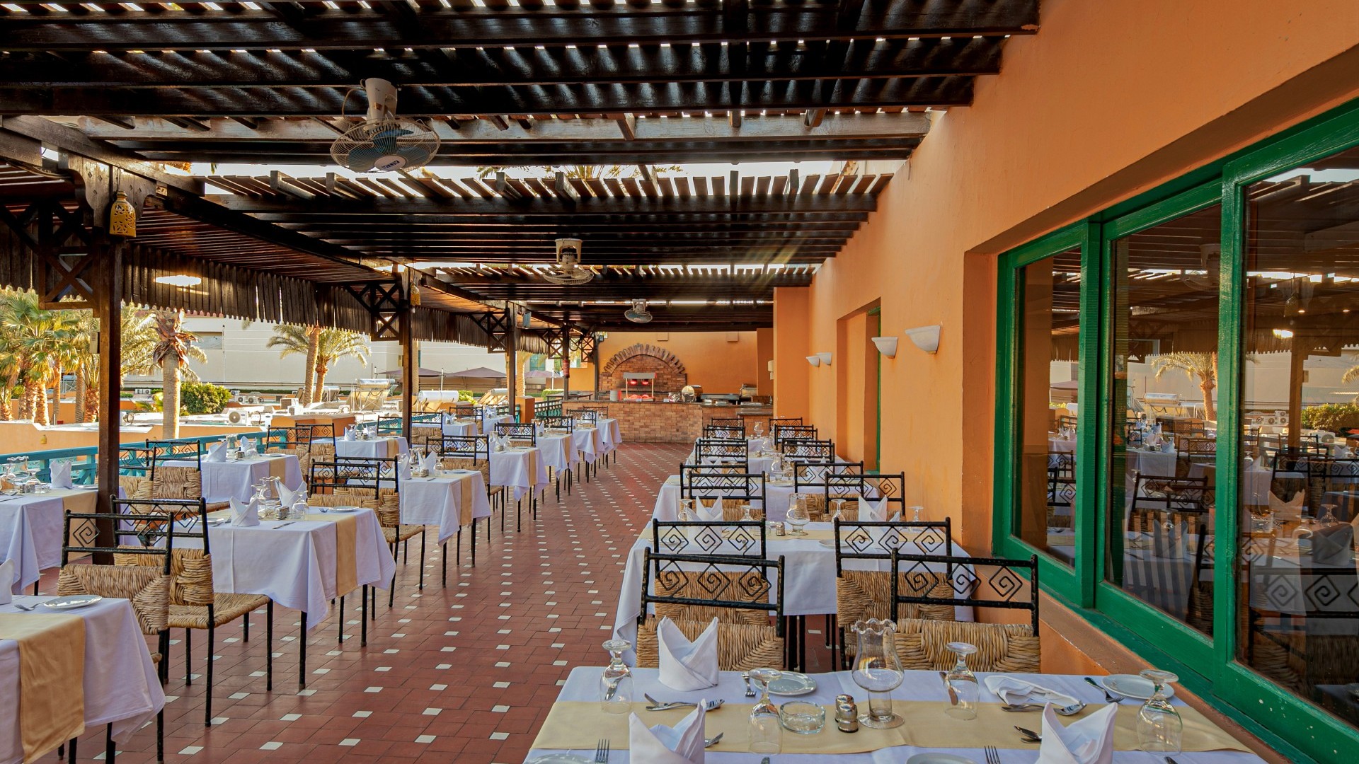 giftun-hotel-sunny-rest-terrace