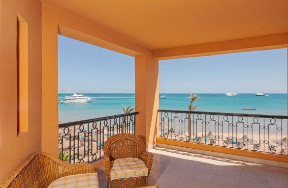 giftun-hotel-junior-suite-balcony