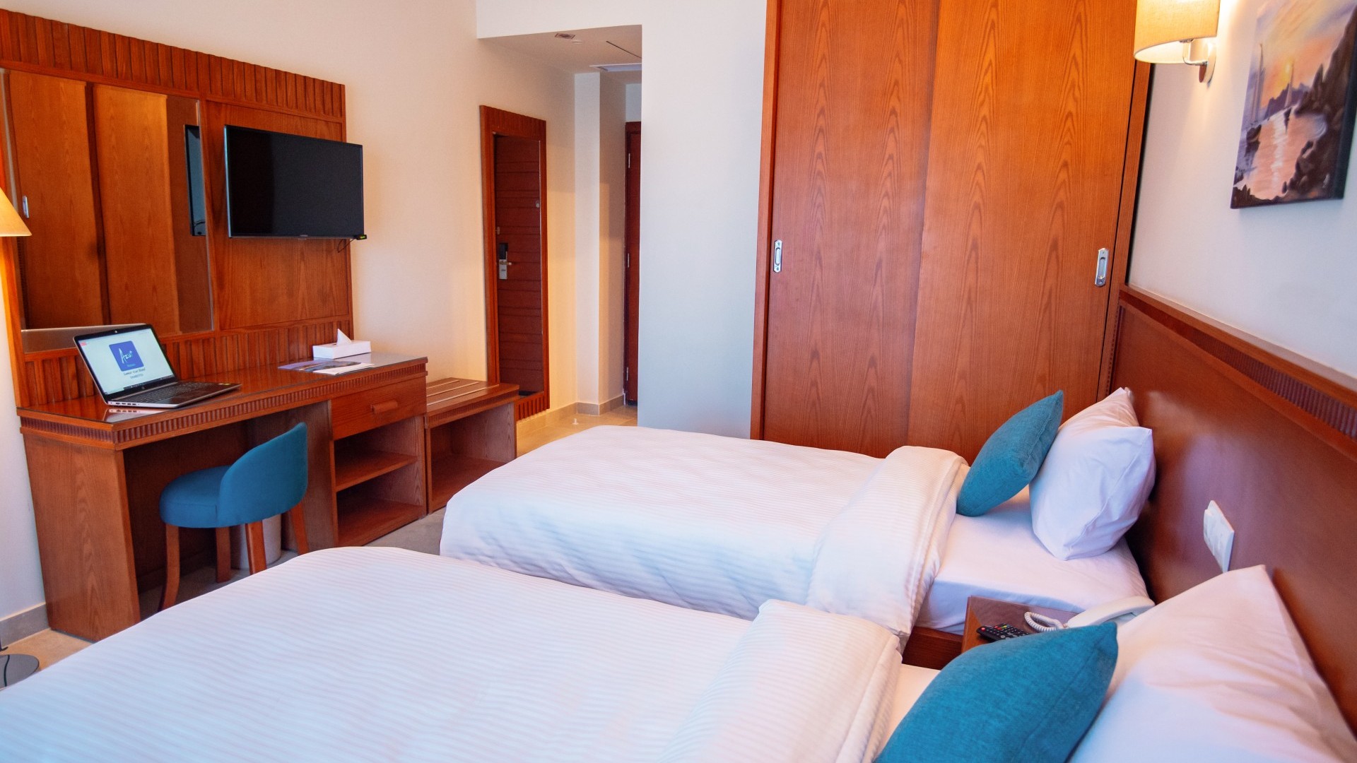 lamar-hotel-demietta-room