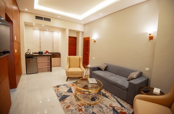 lamar-hotel-junior-suite-living-room-2