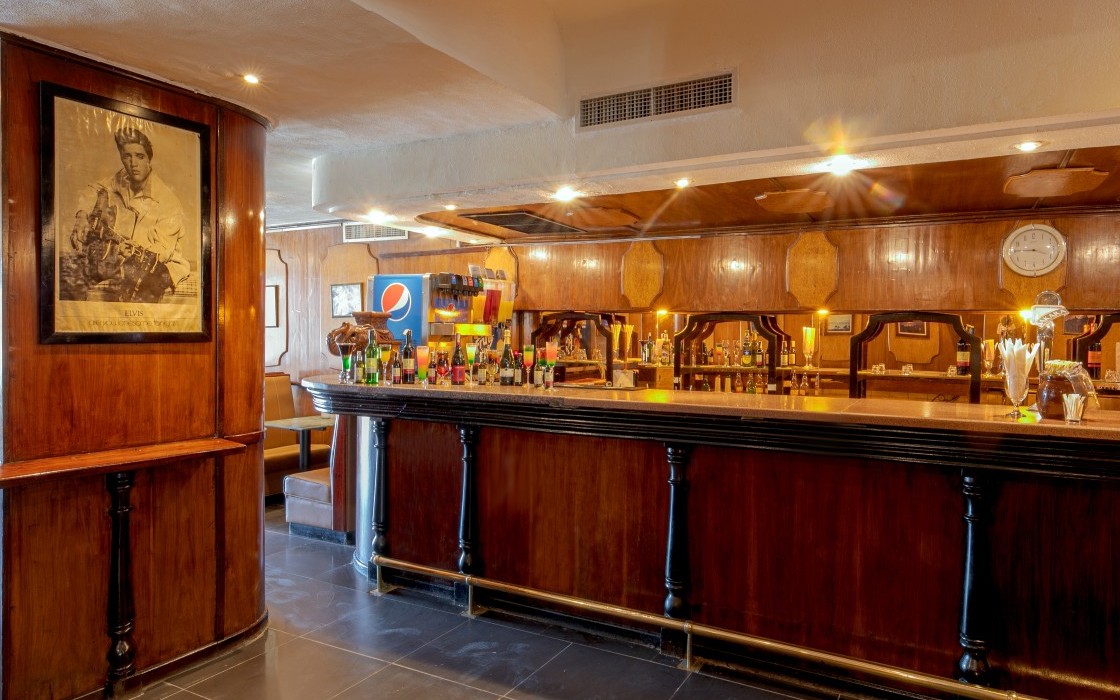 marlin-hotel-jokers-tavern-bar-2