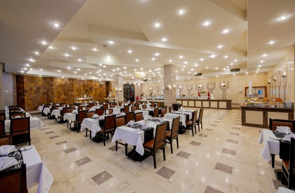 marlin-hotel-main-restaurant-2