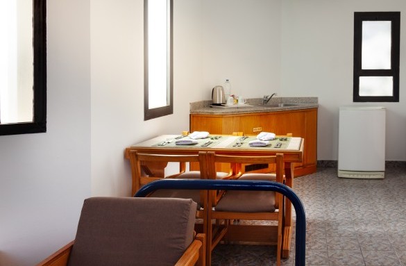 pharaoh-hotel-bunglow-one-bedroom-kitchenette-2