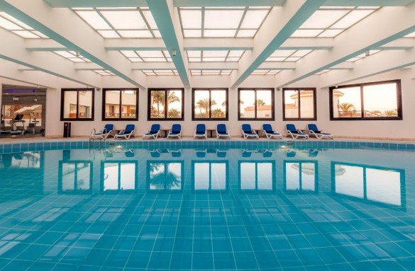 pharaoh-hotel-indoor-pool-2